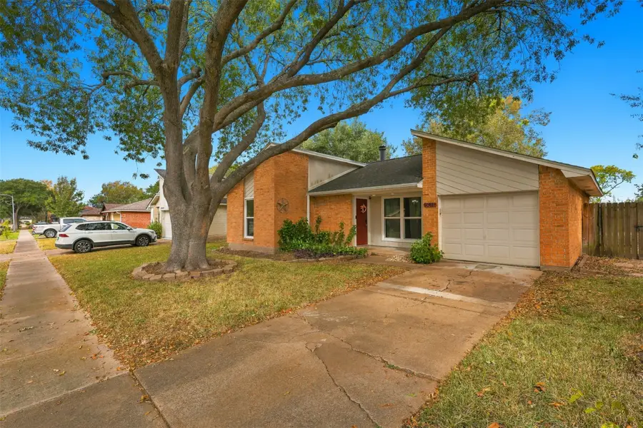 3011 Helmsley Drive, Pearland, TX 77584 - #2