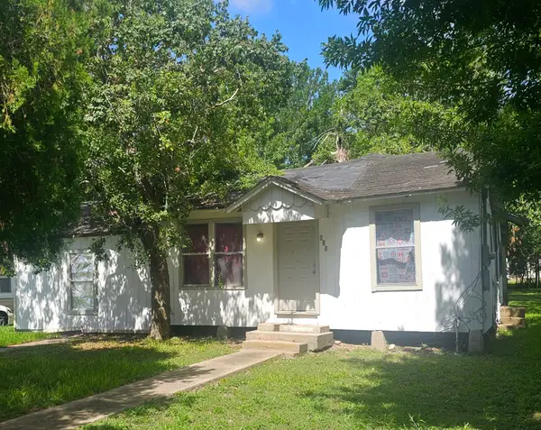 805 Texas Street, Wharton, TX 77488
