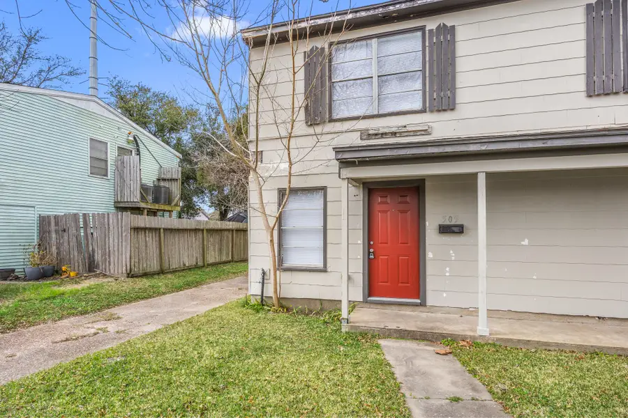 505 13th Street N, Texas City, TX 77590 - #2