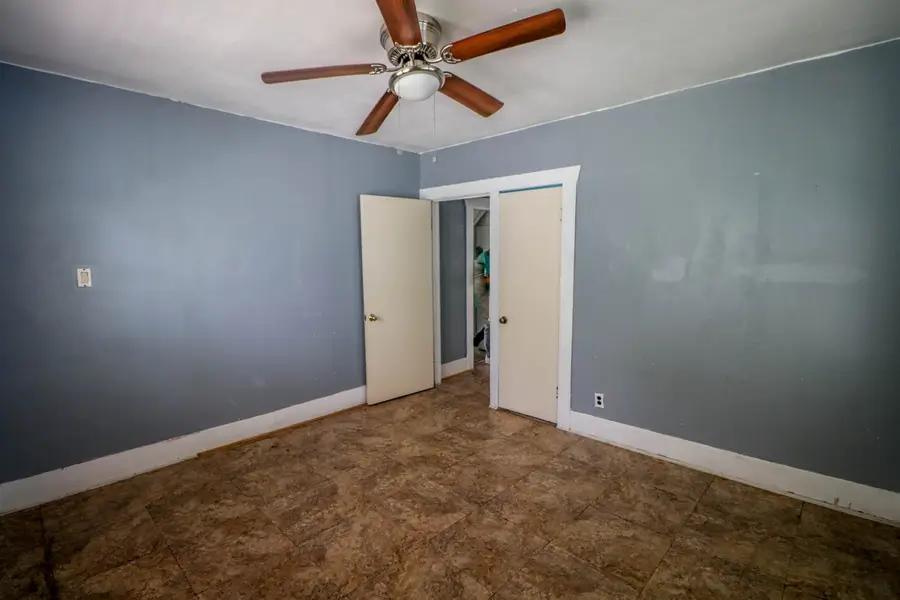 9243 E Avenue O, Houston, TX 77012 - #3