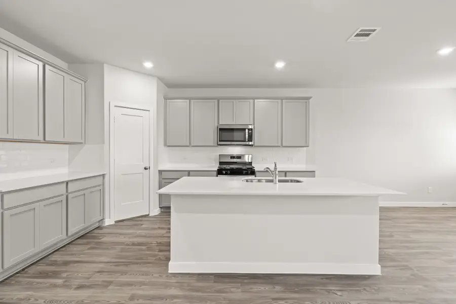 117 Bayou Bend Court, Angleton, TX 77515 - #3