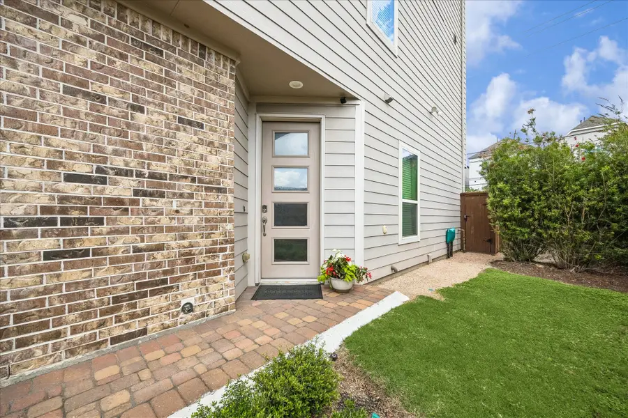 1702 Oak Leaf Pass Drive, Houston, TX 77055 - #2