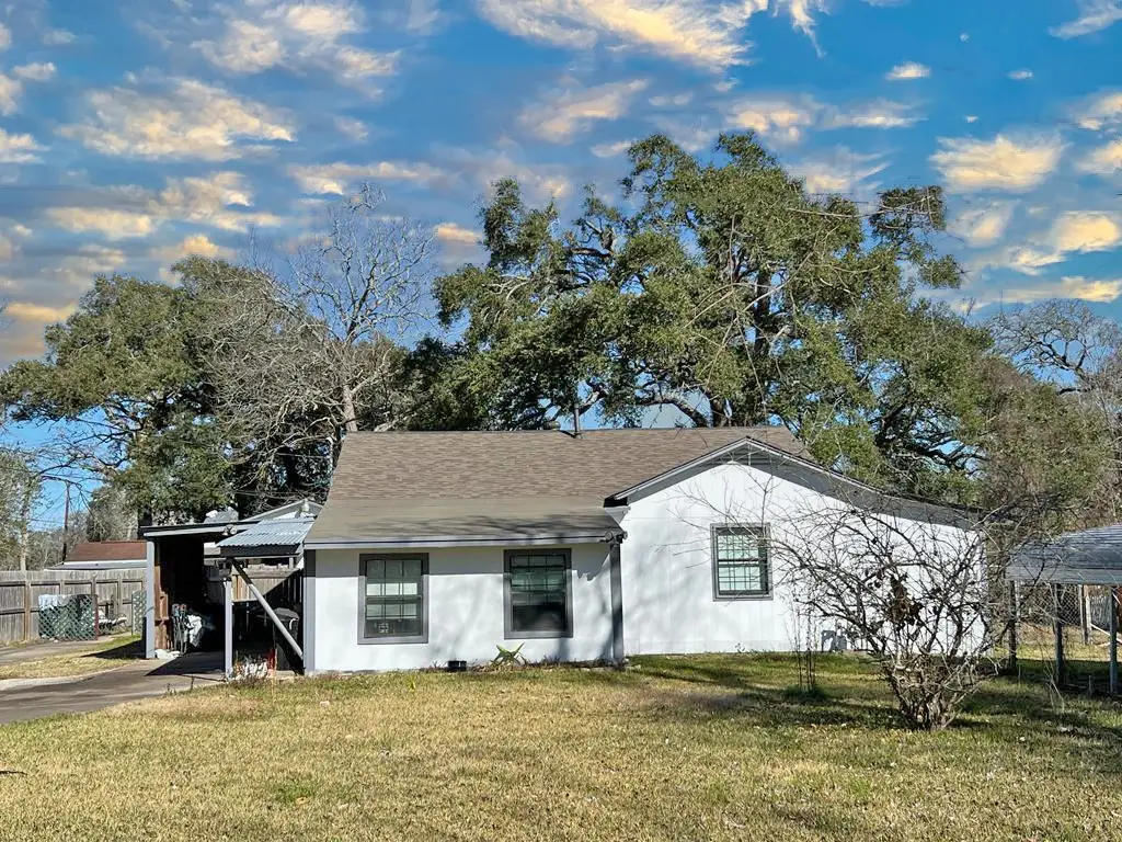 1272 Pecan Street, Clute, TX 77531 - Image #1