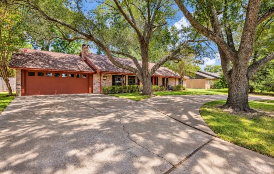 3403 Nottingham Street, Pearland, TX 77581 - #3