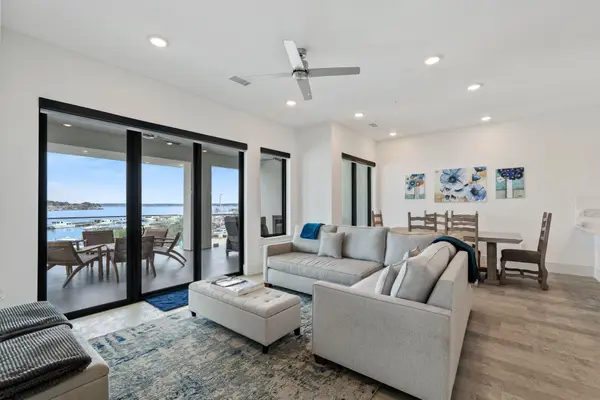 199 Waterpoint Court #213, Montgomery, TX 77356