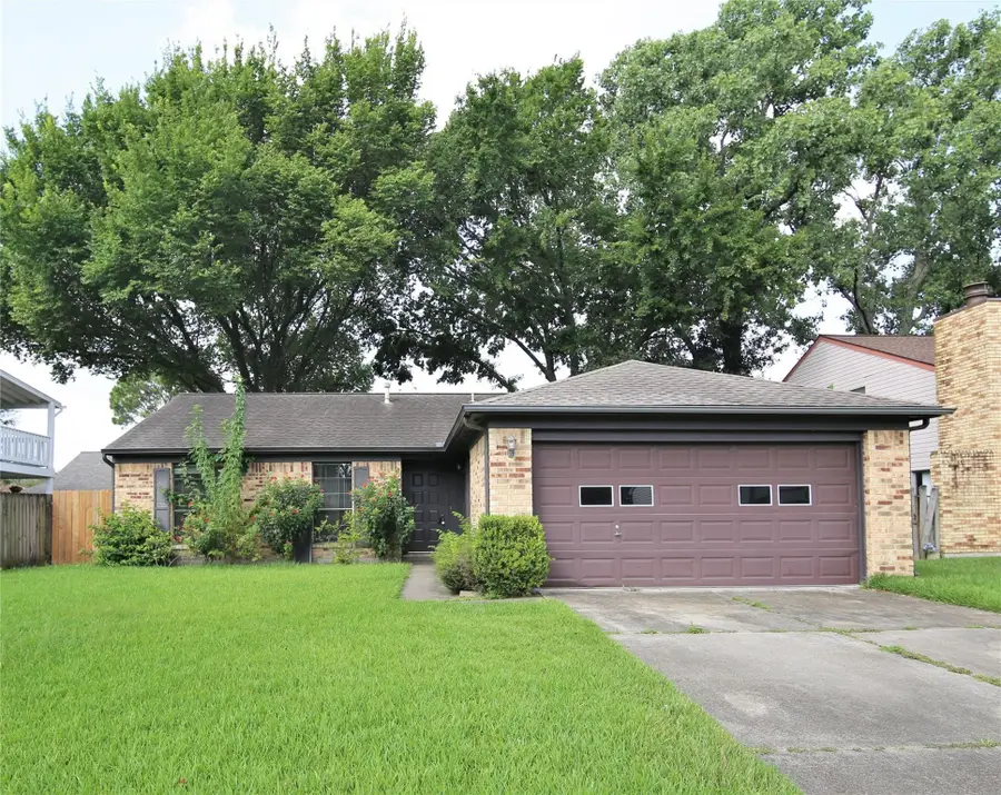 15826 Pipers View, Webster, TX 77598 - Image #2