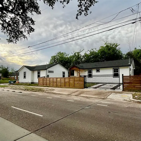 1503 Cavalcade Street #1-2, Houston, TX 77009