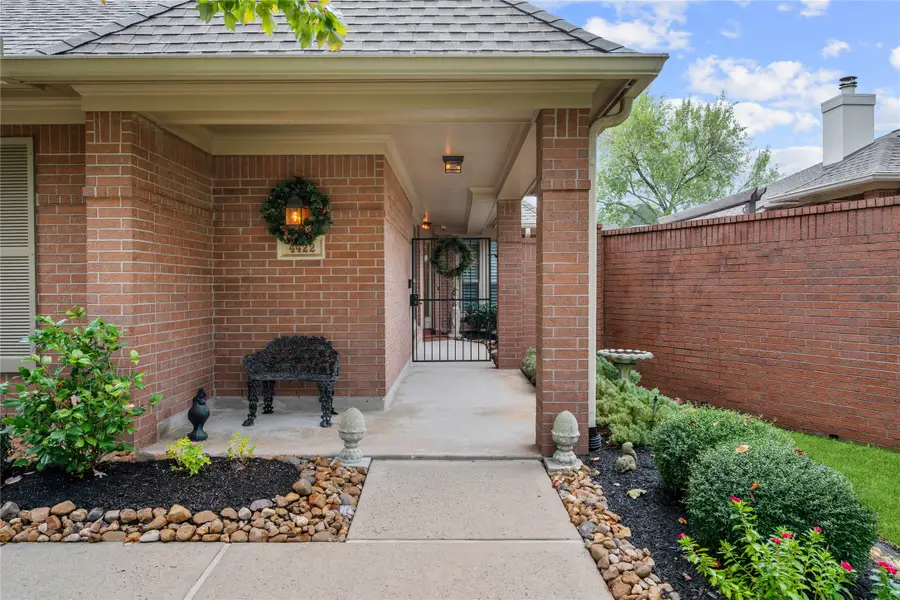 4422 Walham Court, Kingwood, TX 77345 - Image #3