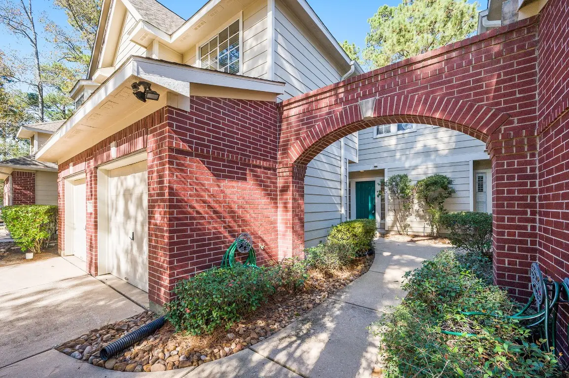 158 N Magnolia Pond Place #158E, The Woodlands, TX 77381 - #1