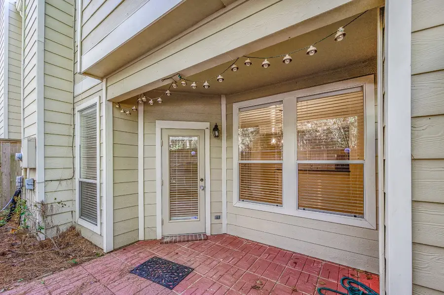 158 N Magnolia Pond Place #158E, The Woodlands, TX 77381 - #3