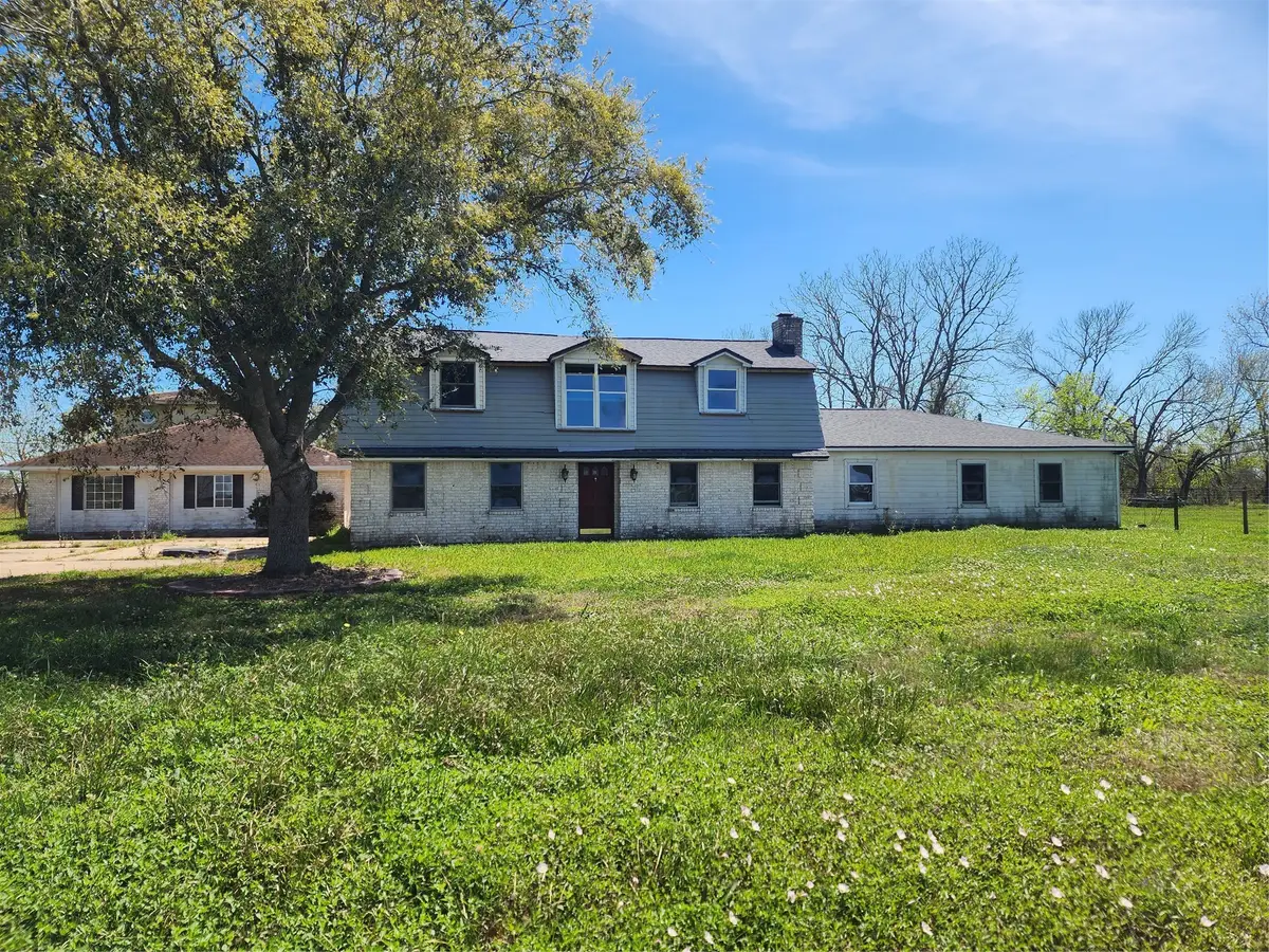 1118 County Road 47, Angleton, TX 77515 - #1