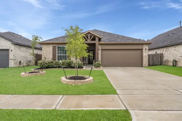 814 White Pine Haven Lane, Crosby, TX 77532