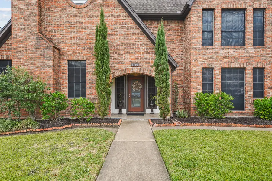 1501 Piney Woods Drive, Friendswood, TX 77546 - Image #2