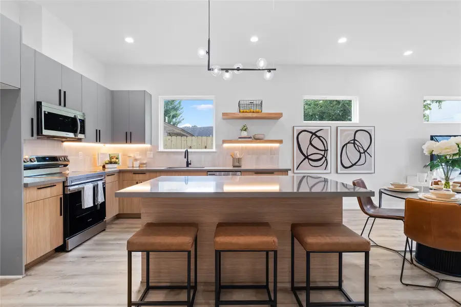 8102 Cannon Street, Houston, TX 77051 - Image #3