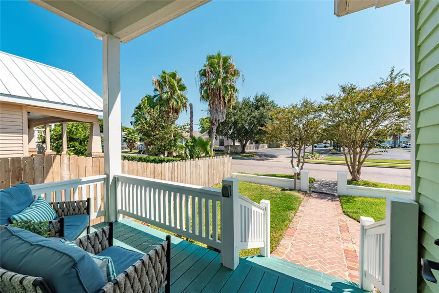 3802 Avenue Q Avenue, Galveston, TX 77550 - Image #2