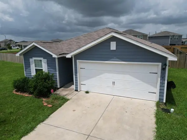 5915 Snapping Turtle Road, Baytown, TX 77523