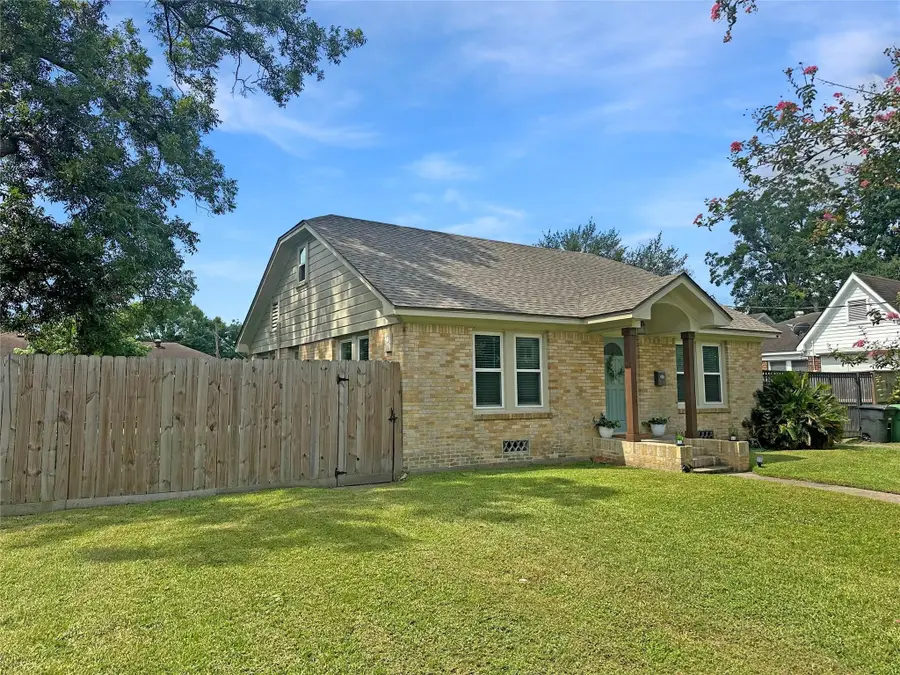 516 Eleanor Street, Houston, TX 77009 - Image #2