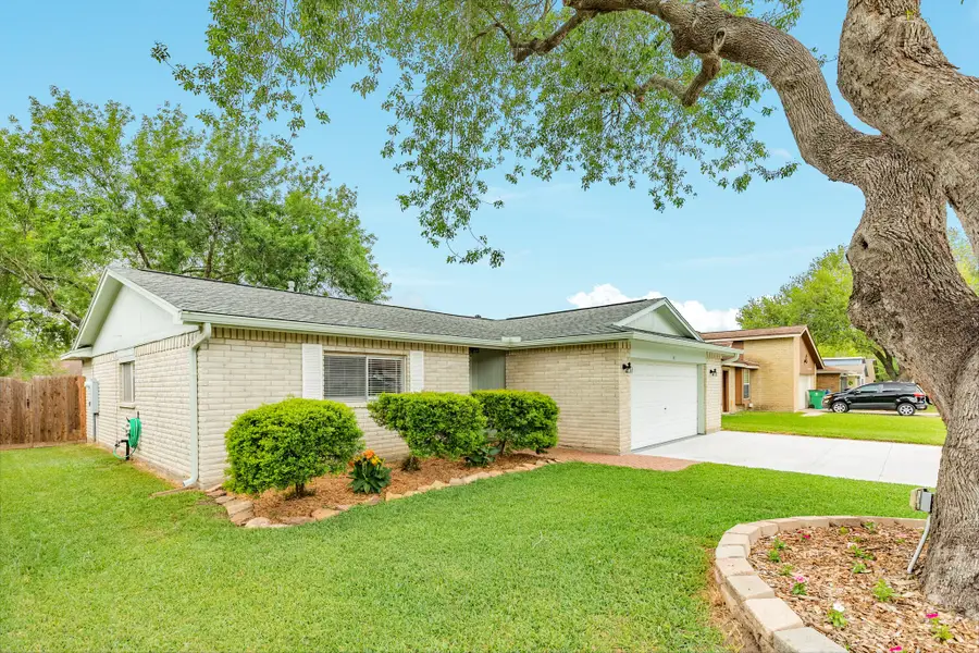 47 Wagon Lane Loop, Angleton, TX 77515 - #3