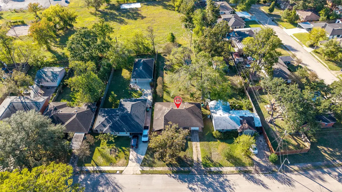 4801 Sanborn Drive, Houston, TX 77092 - #1