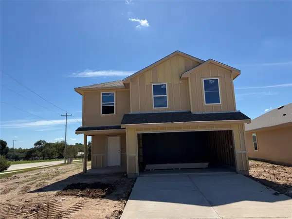 1201 Hickory Grove Street, Brenham, TX 77833