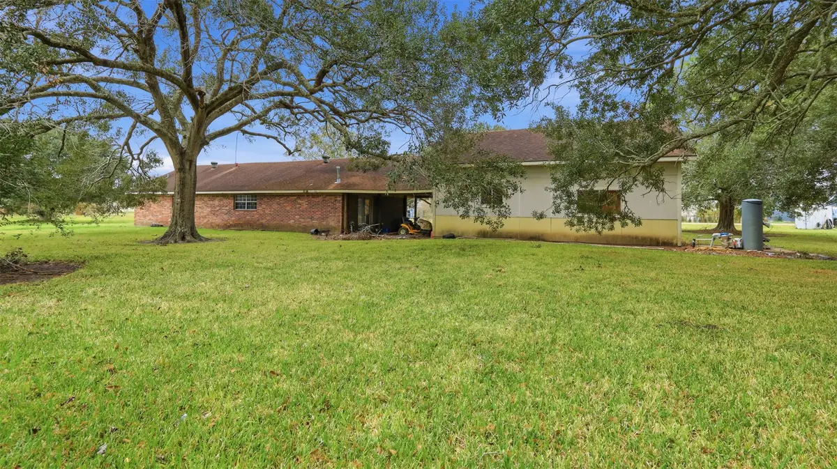 4490 County Road 138e, Alvin, TX 77511 - Image #1