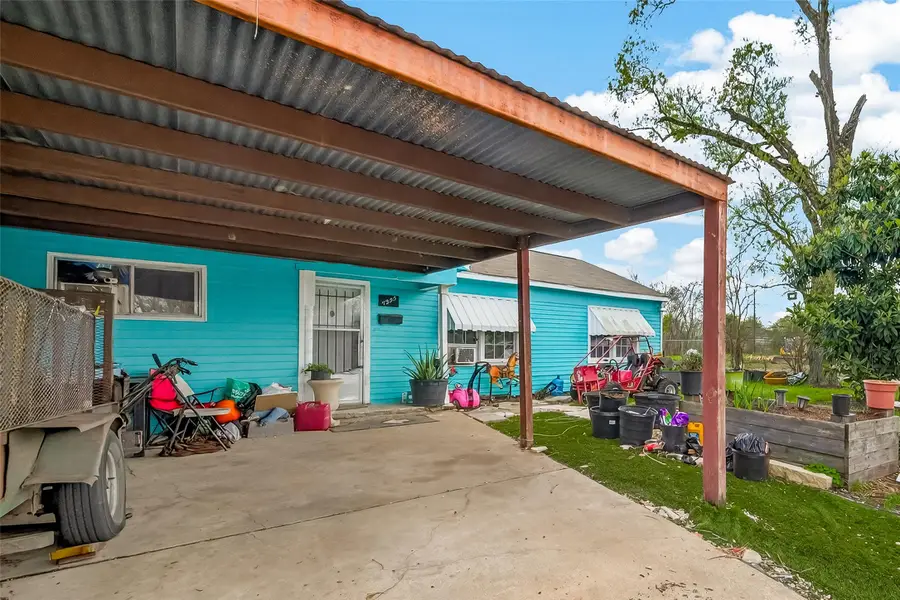7355 Iwo Jima Road, Houston, TX 77033 - #2