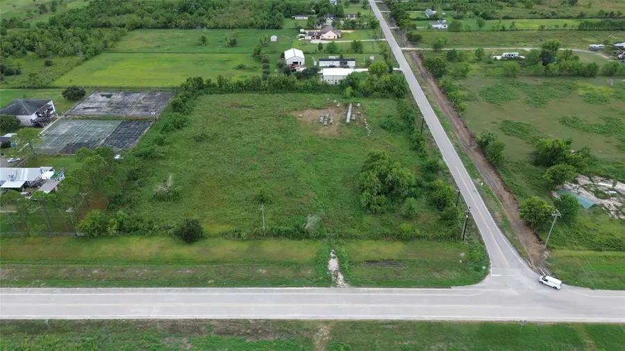 1326 County Road 220, Angleton, TX 77515 - #2