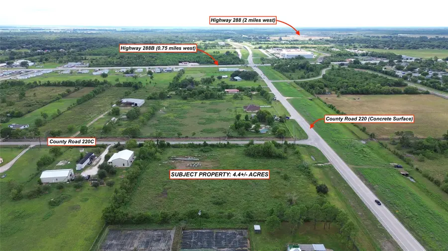 1326 County Road 220, Angleton, TX 77515 - #3