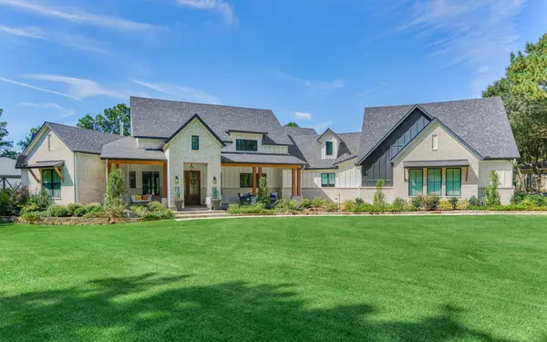 1010 Towering Oaks Street, Magnolia, TX 77355