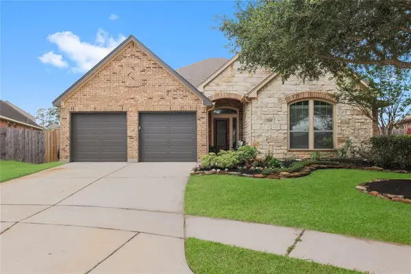 2707 Oak Pass Court, Conroe, TX 77385