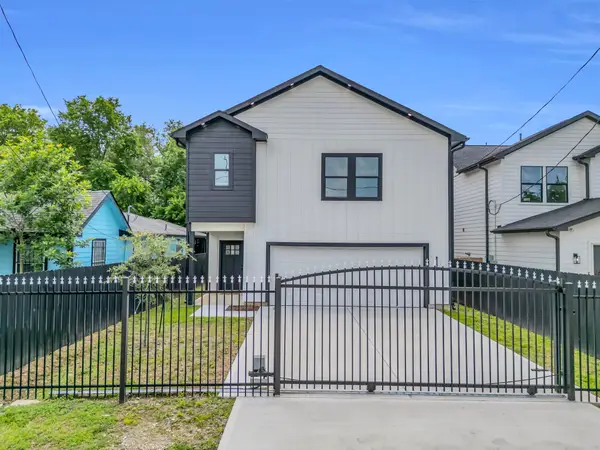 8136 Chateau Street, Houston, TX 77028