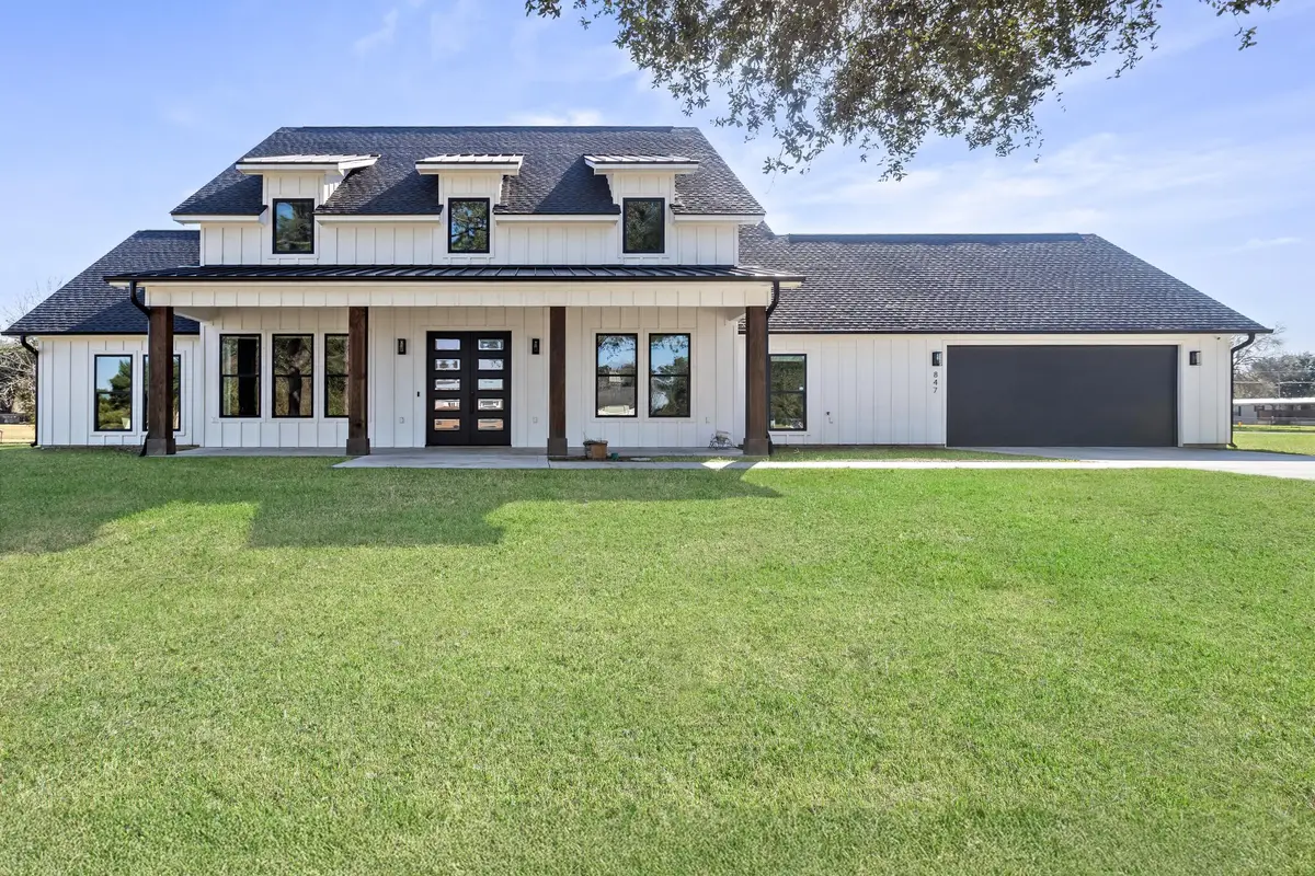 847 W Buccaneer Drive, Winnie, TX 77665 - Image #1
