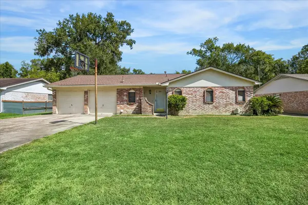735 Pas Trail, Huffman, TX 77336