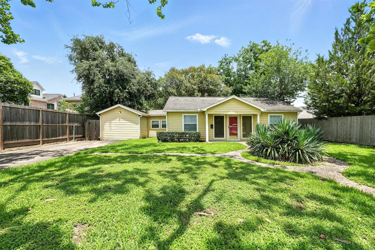 6305 S Rice Avenue, Bellaire, TX 77401 - Image #1