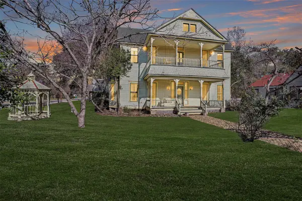 311 E Colorado Street, La Grange, TX 78945