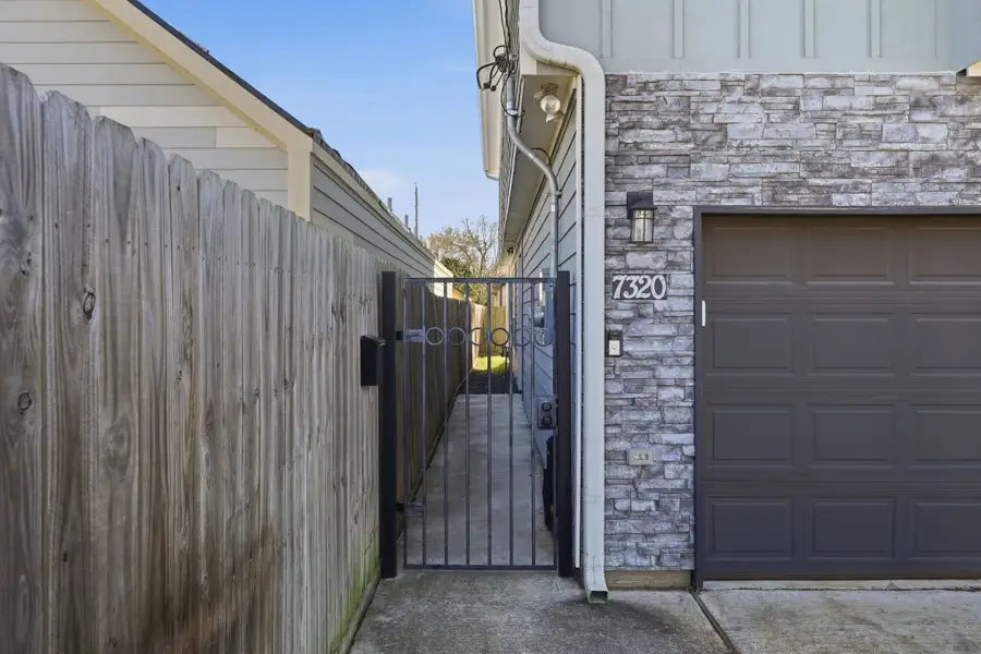 7320 Avenue J Avenue, Houston, TX 77011 - #3