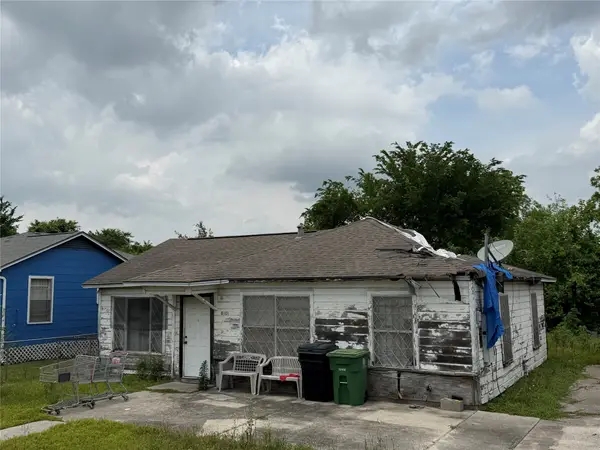 8101 Darlington Drive, Houston, TX 77028