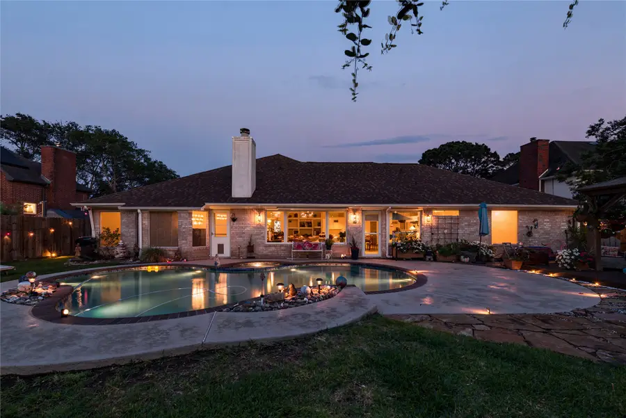 911 Lake Country Drive, Seabrook, TX 77586 - #3