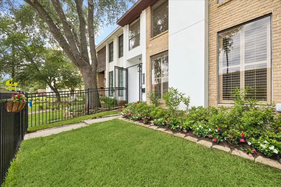 4520 Dickson Street, Houston, TX 77007 - #3