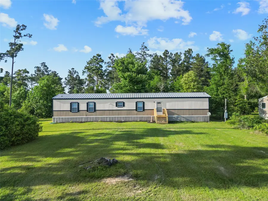 443 W Lone Oak Road, Onalaska, TX 77360 - Image #2