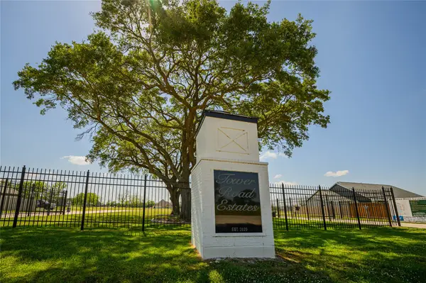 3158 W Tower Circle, Santa Fe, TX 77517