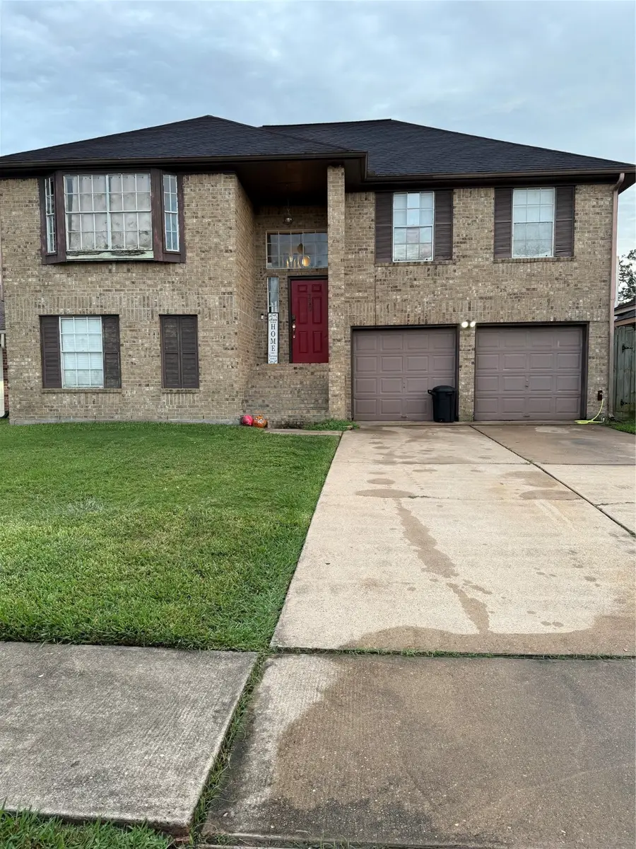 110 Almond Drive, Lake Jackson, TX 77566 - Image #3