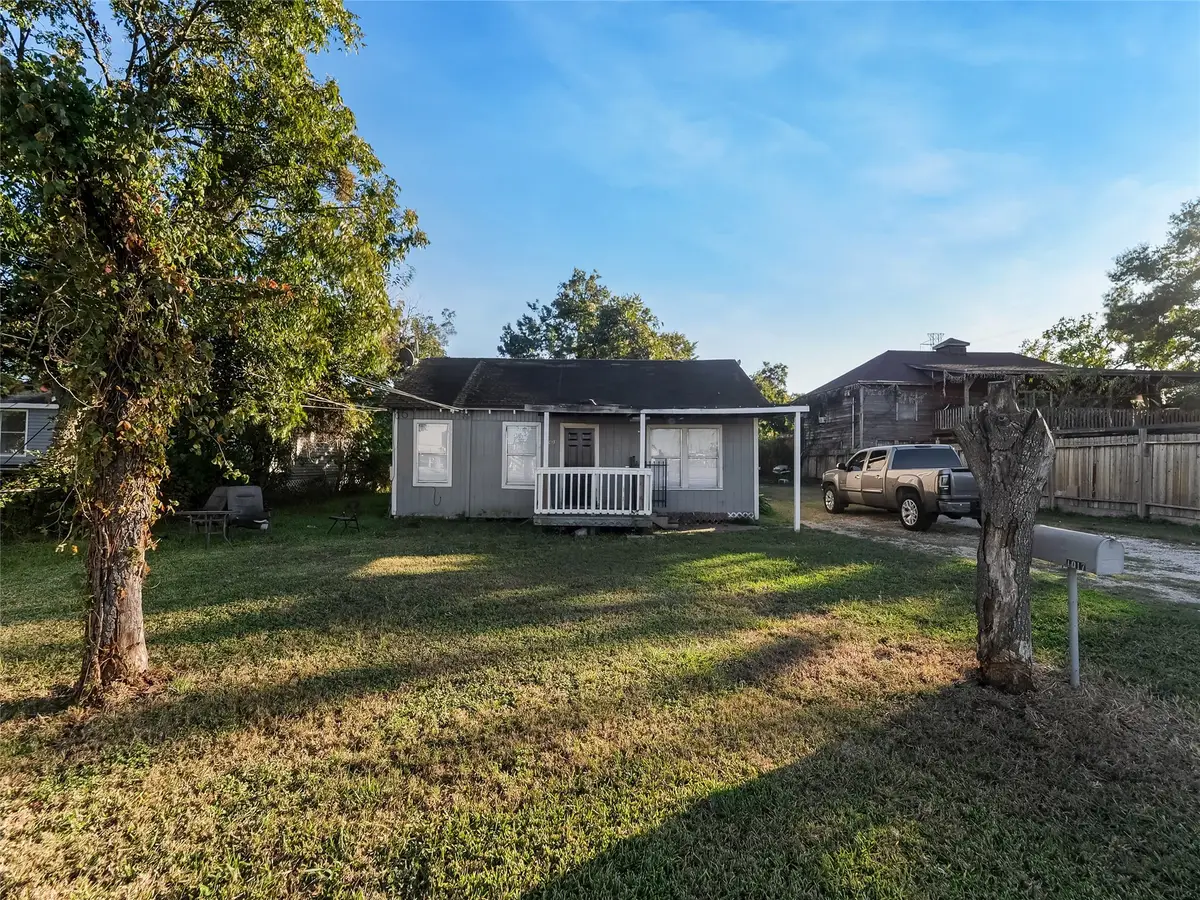 1017 Lakin Avenue, Pasadena, TX 77506 - Image #1