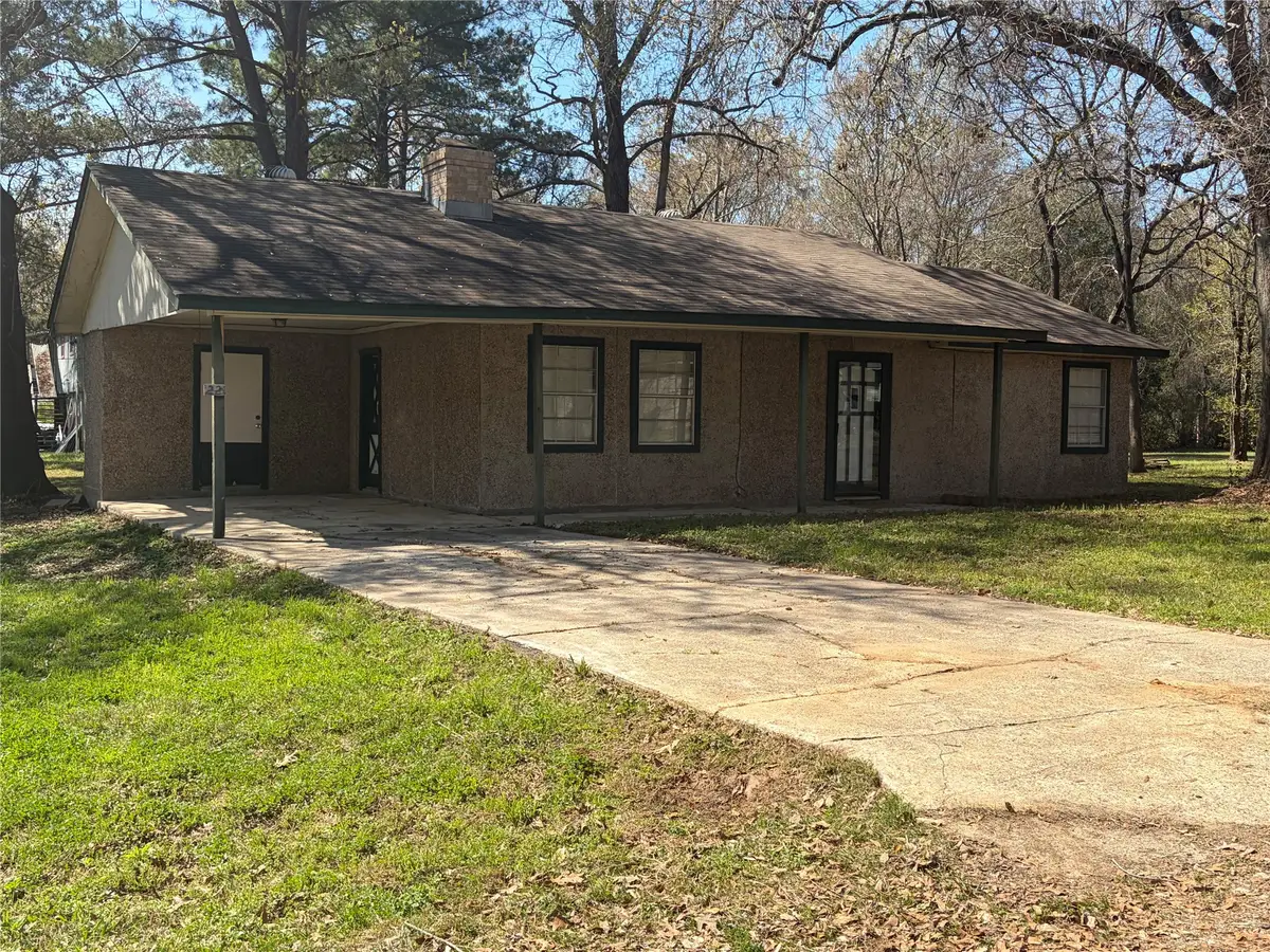 221 Yellowstone, Livingston, TX 77351 - #1