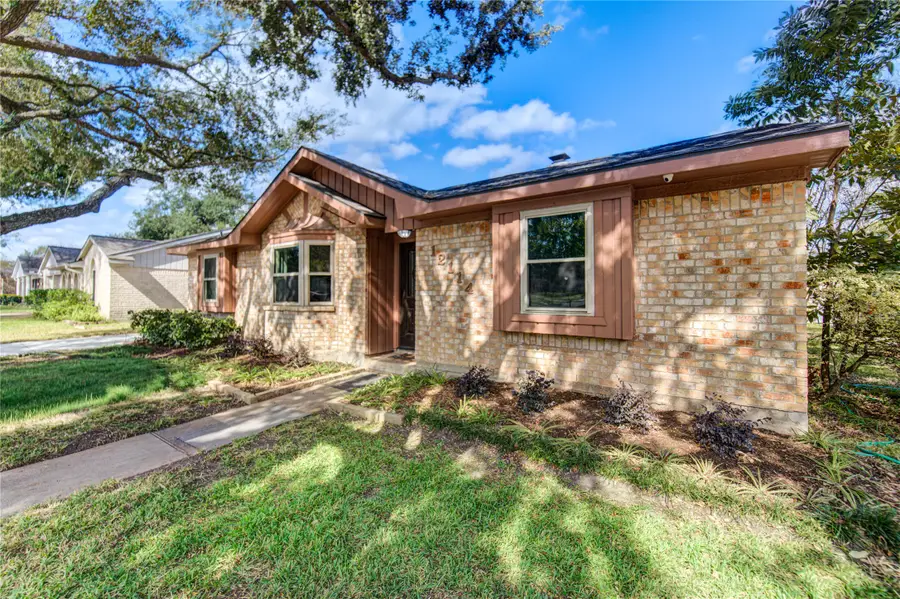 12114 Dorrance Lane, Meadows Place, TX 77477 - Image #3