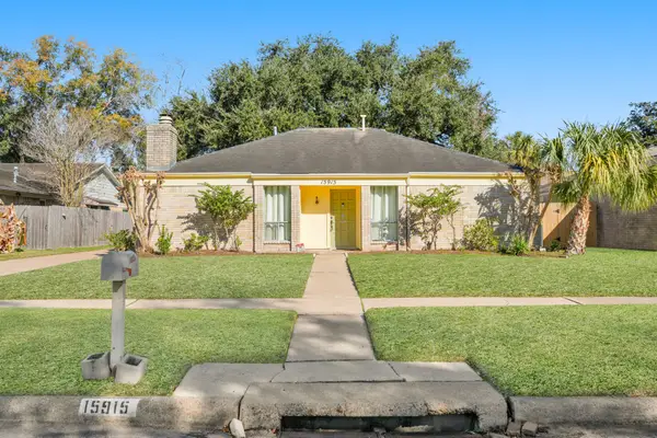 15915 Dunmoor Drive, Houston, TX 77059