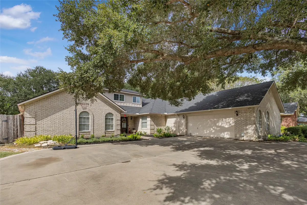 105 Tournament Drive, Victoria, TX 77904 - #1