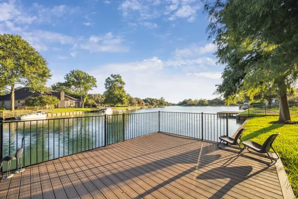 902 Piedmont Street, Sugar Land, TX 77478