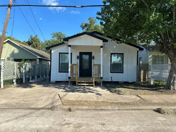 1122 Cypress Street, Baytown, TX 77520