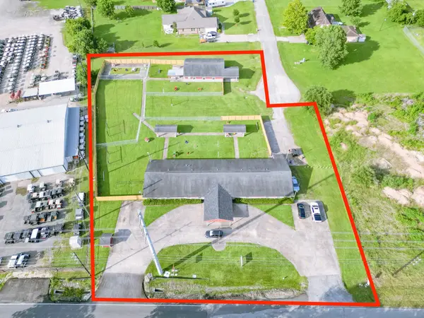 5111 Powerline Road, Richmond, TX 77469